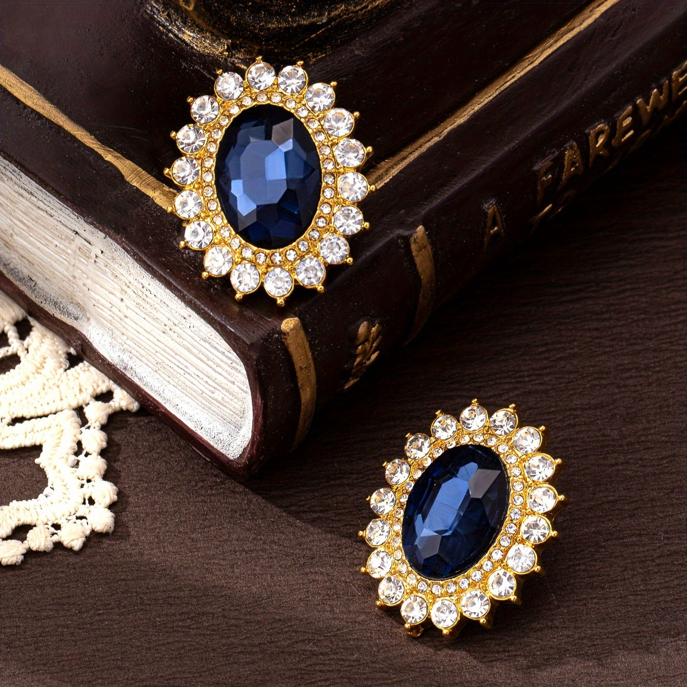 uropean and American fashion retro elegant gorgeous medieval modern style Golden plated inlaid rhinestone short necklace necklace earring set suitable for Women's daily holiday dress wedding engaSynthetic Gemstoneent vacation