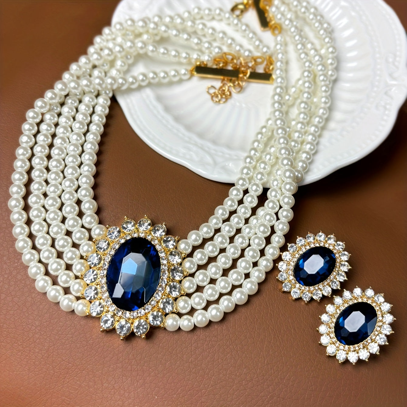 uropean and American fashion retro elegant gorgeous medieval modern style Golden plated inlaid rhinestone short necklace necklace earring set suitable for Women's daily holiday dress wedding engaSynthetic Gemstoneent vacation