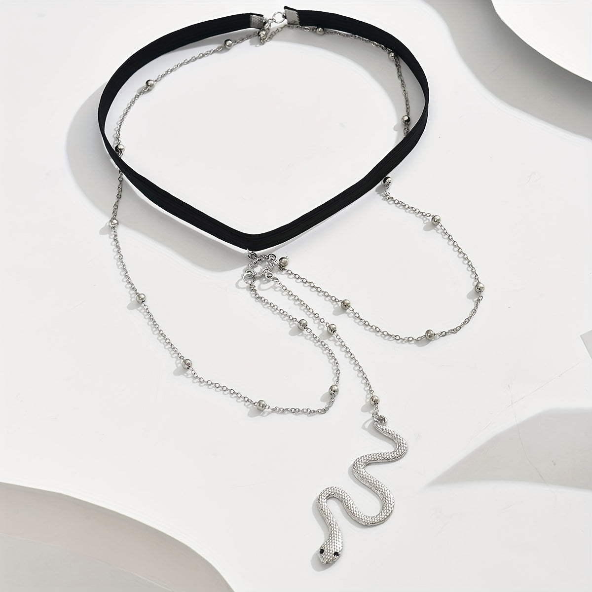 Women's Casual Beach Wind Serpentine Pendant Fashion Leg Loops Sexy Boungeon Cord Beaded Thigh Chain