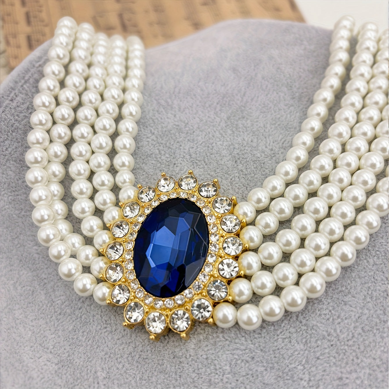 uropean and American fashion retro elegant gorgeous medieval modern style Golden plated inlaid rhinestone short necklace necklace earring set suitable for Women's daily holiday dress wedding engaSynthetic Gemstoneent vacation